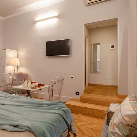 Accanto Al Centro B&B Prato  Luaran gambar