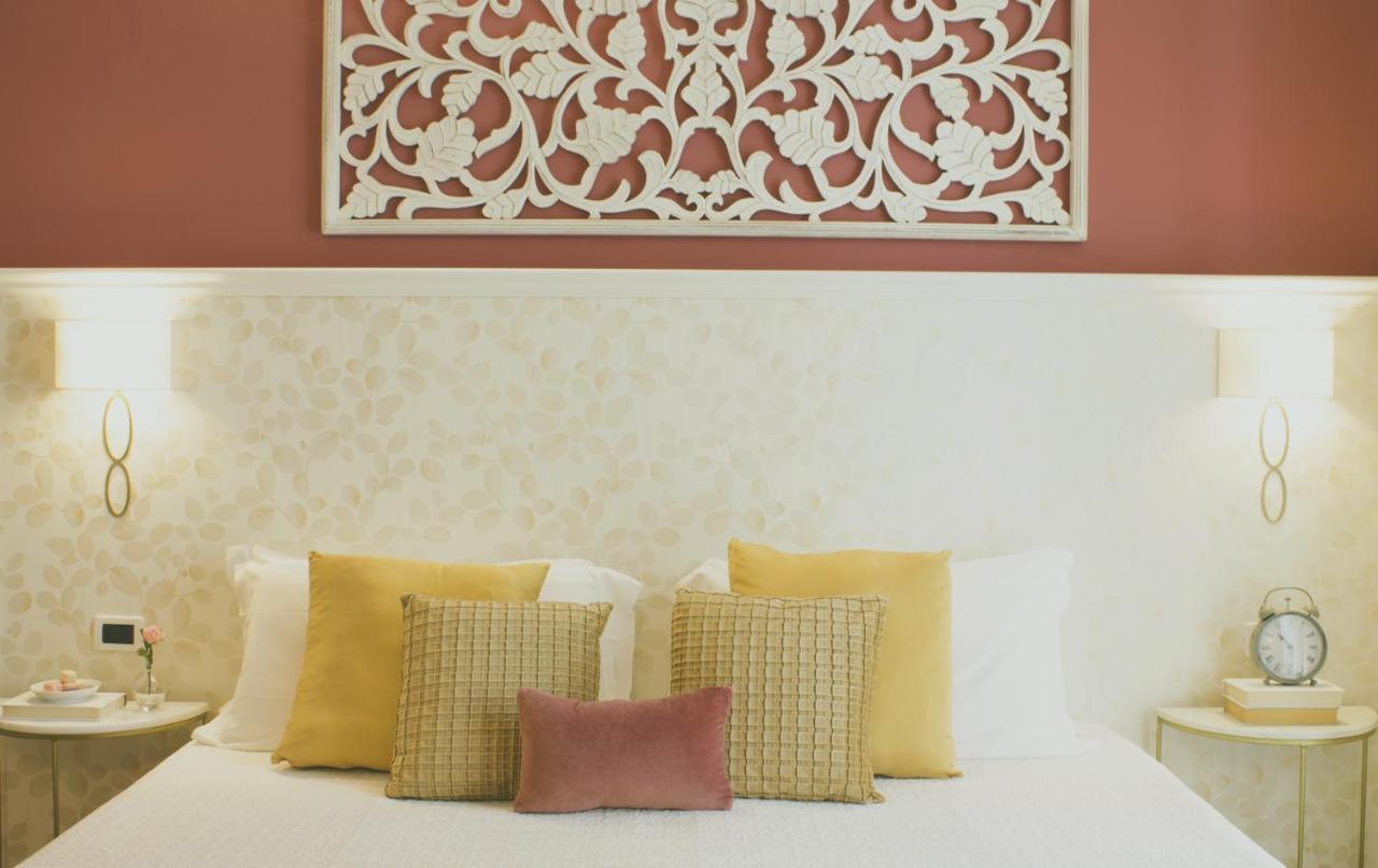 Accanto Al Centro B&B Prato  Luaran gambar