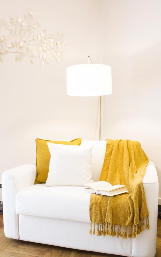 Accanto Al Centro B&B Prato  Luaran gambar