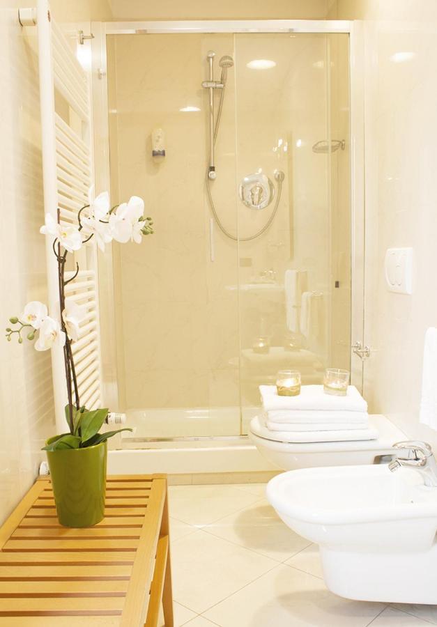 Accanto Al Centro B&B Prato  Luaran gambar