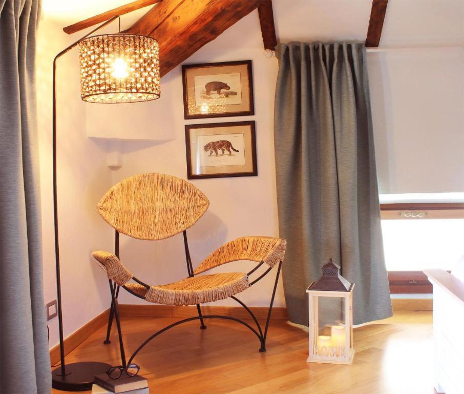 Accanto Al Centro B&B Prato  Luaran gambar