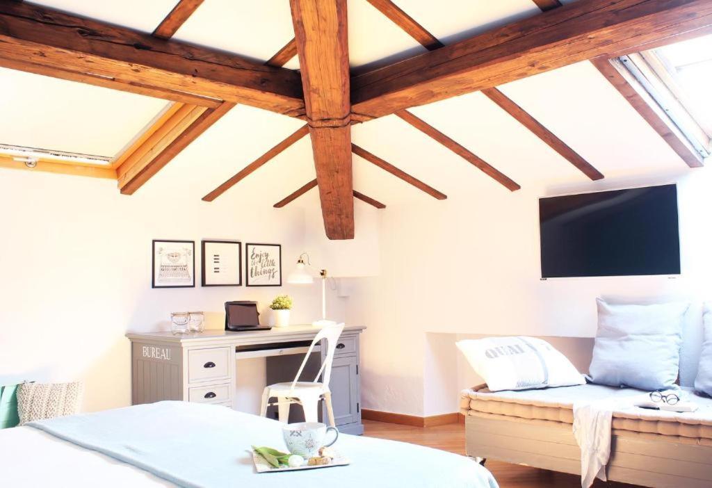 Accanto Al Centro B&B Prato  Luaran gambar