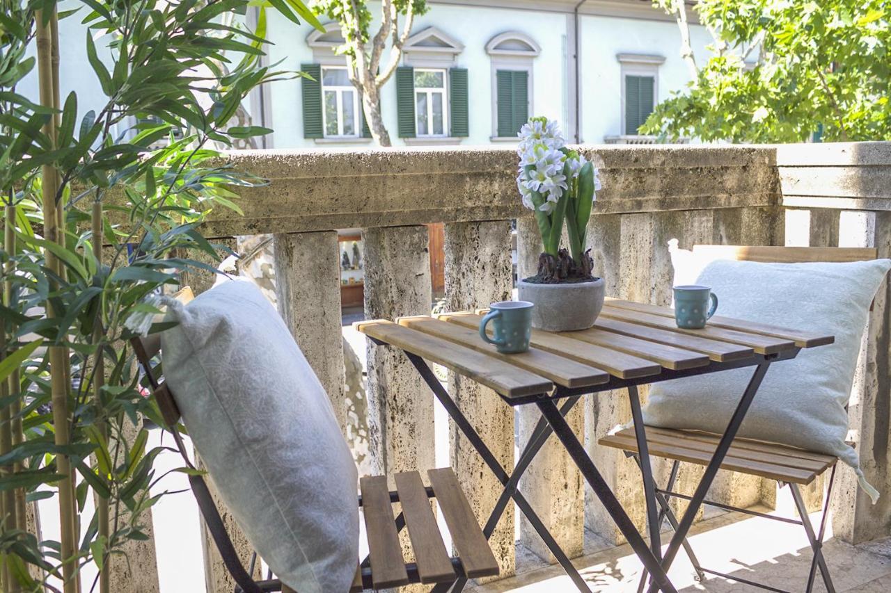 Accanto Al Centro B&B Prato  Luaran gambar